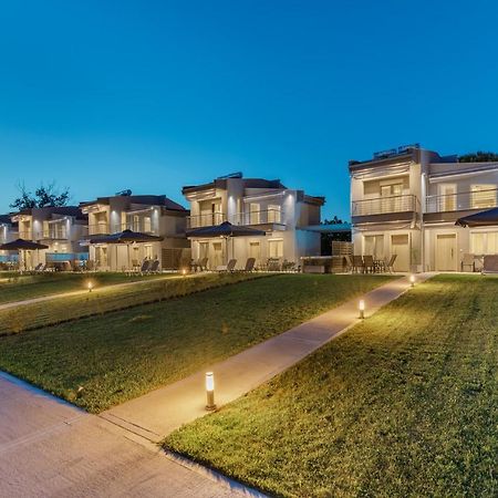 V Luxury Apartments Posidi Possidi Exterior foto