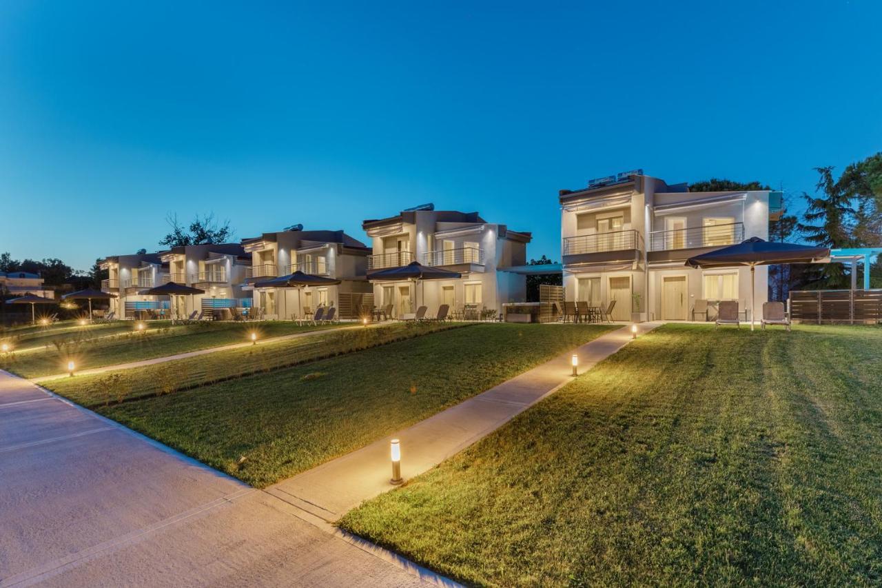 V Luxury Apartments Posidi Possidi Exterior foto
